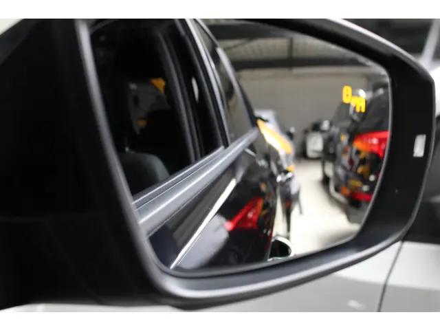 Volkswagen T-Roc 1.5 TSI Sport R-Line DSG 2020 Benzine 13