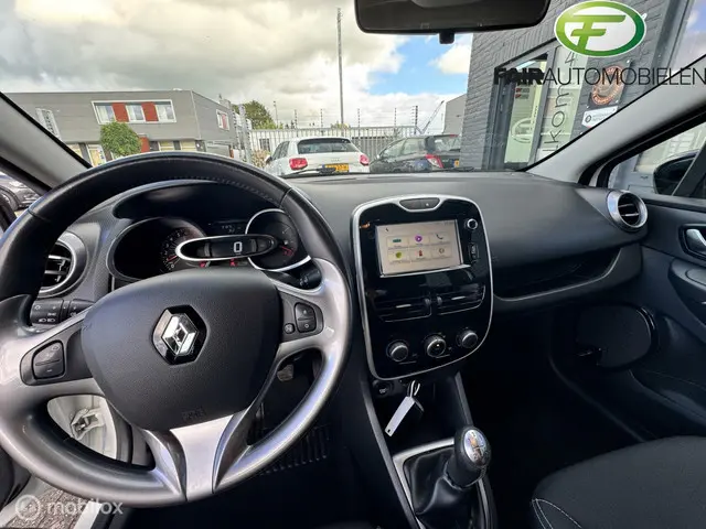 Renault Clio 1.2 16V 2016 Benzine 3