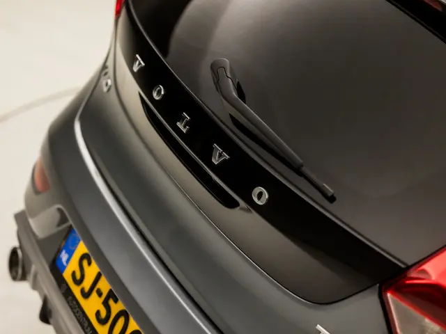 Volvo V40 2.0 T4 R-Design Sport 2018 Benzine 29
