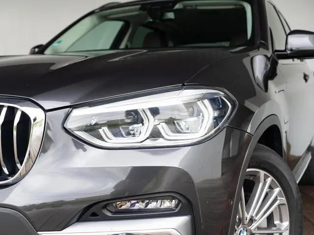 BMW X3 xDrive30e 2021 Hybride Benzine 13