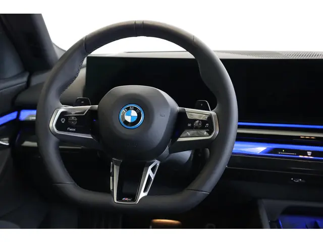 BMW 5 Serie Touring 530e 2026 Hybride Benzine 11