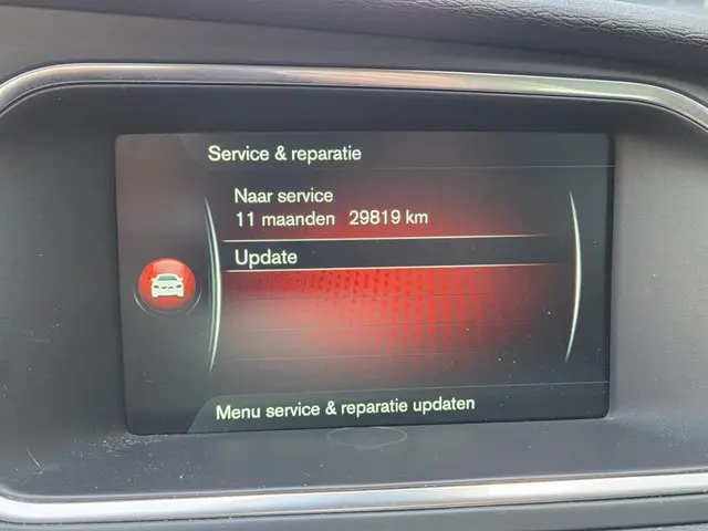 Volvo V40 2.0 D2 Momentum Business 2015 Diesel 25