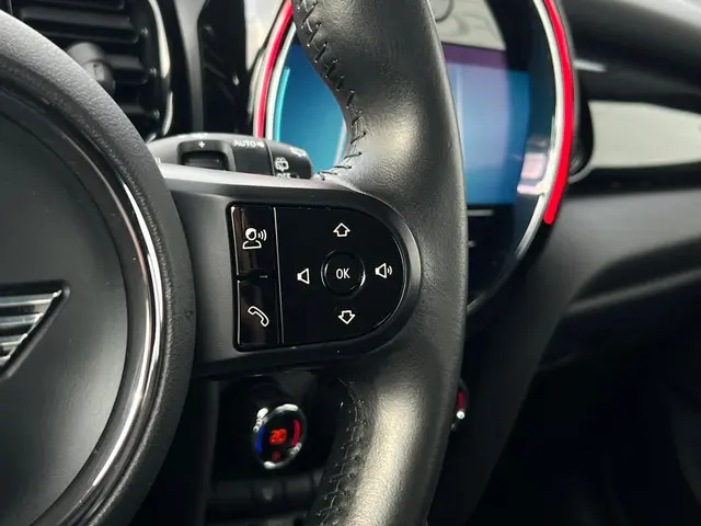 MINI Cooper 1.5 Business Edition 2021 Benzine 20