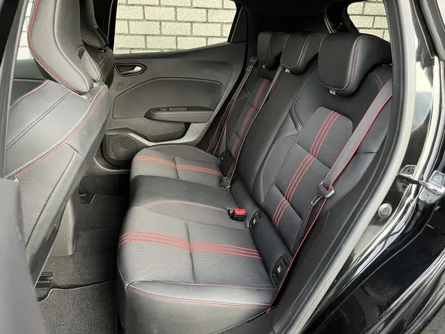 Renault Clio 1.3 TCe R.S. Line 2020 Benzine 8