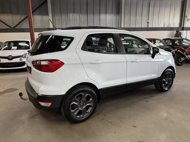 Ford EcoSport 3