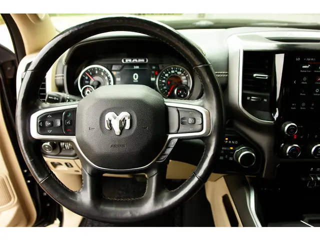 Dodge Ram 1500 DODGE V8 5.7 Bighorn LPG 2019 LPG/Gas 21