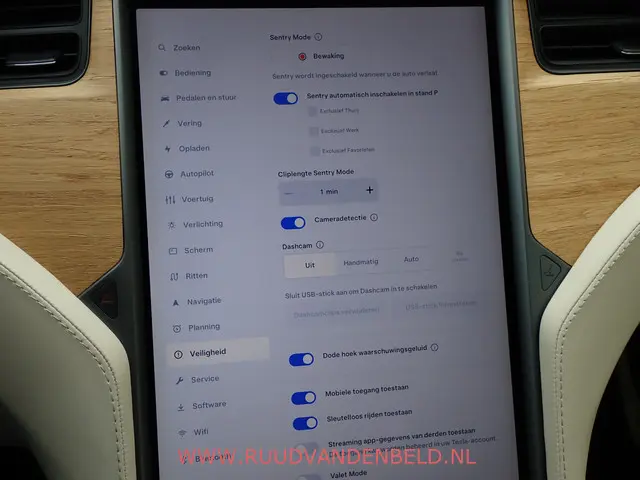 Tesla Model S 75D 2018 Elektrisch 26