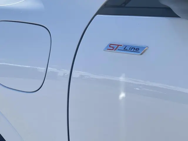 Ford Kuga 2.5 PHEV ST-Line X 2026 Hybride Benzine 9