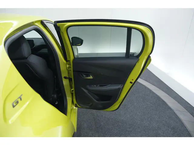 Peugeot 208 PureTech 100 GT 2024 Benzine 60