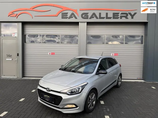 Hyundai i20 1.0 T-GDI Premium+|Airco|Nav|Camera 2018 Benzine