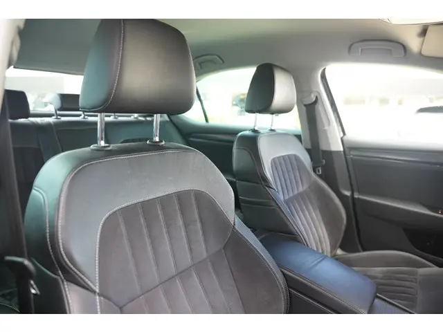 Škoda Superb 1.5 TSI ACT Business Edition 2020 Benzine 17