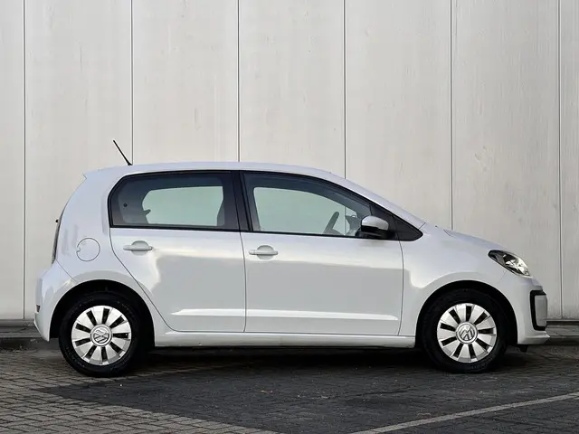 Volkswagen up! 1.0 BMT move up! 2019 Benzine 7