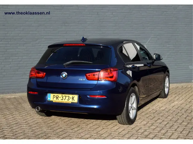 BMW 1 Serie 118i Executive Automaat 2017 Benzine 6
