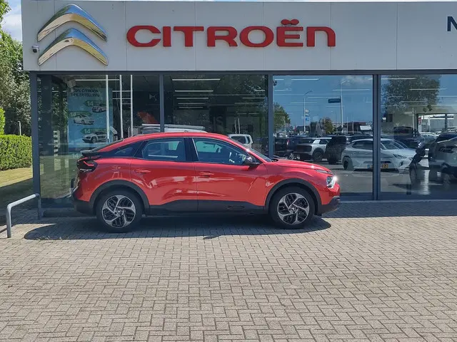 Citroën C4 1.2 Puretech Plus 2024 Benzine 4