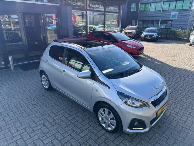 Peugeot 108 1.0 VTi Active Top 2014 Benzine 12