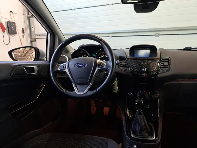 Ford Fiesta 1.0 EcoBoost Titanium 2016 Benzine 13
