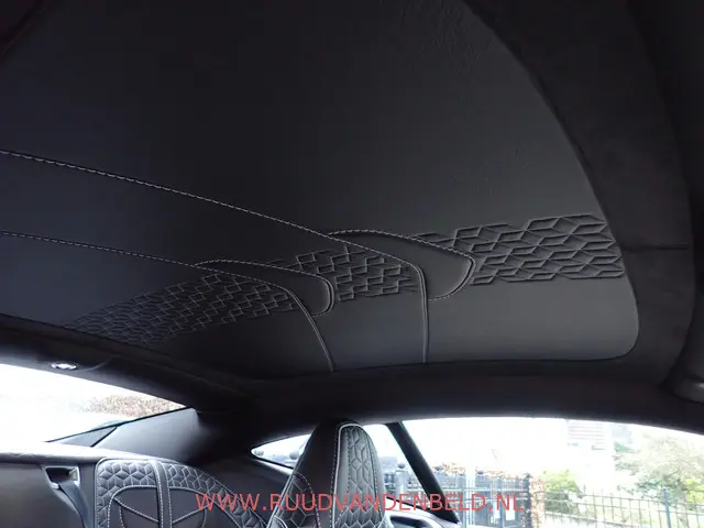 Aston Martin DBS 5.2 V12 Superleggera 2019 Benzine 17