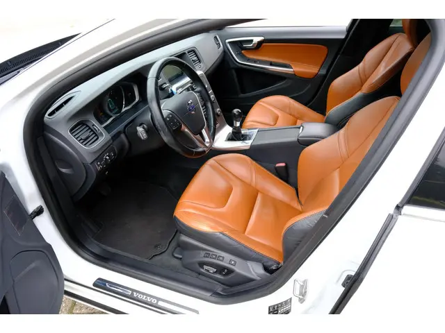 Volvo V60 2