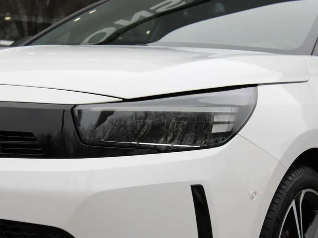 Opel Corsa Hybrid 110 GS 2024 Hybride Benzine 33