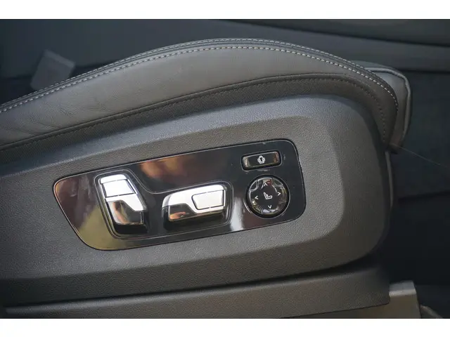 BMW X5 xDrive50e 2024 Hybride Benzine 15