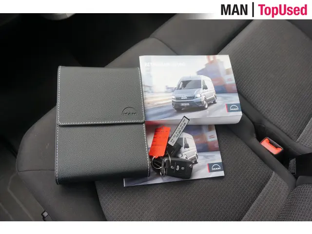 MAN TGE 3.180 2023 Diesel 14