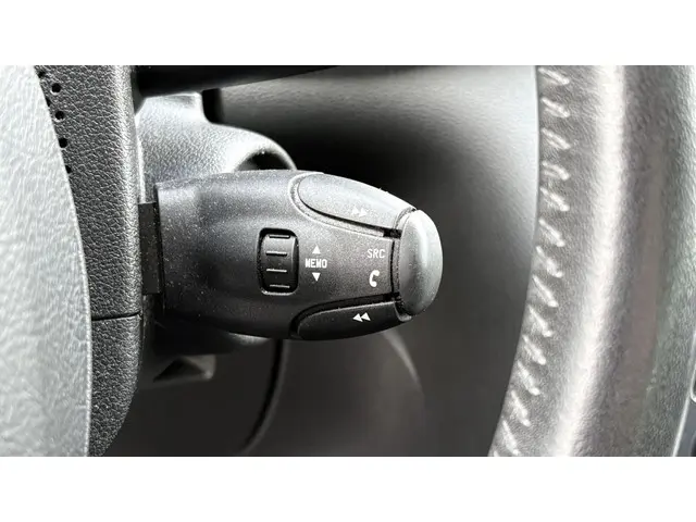 Peugeot 3008 1.2 PureTech Style 2015 Benzine 16