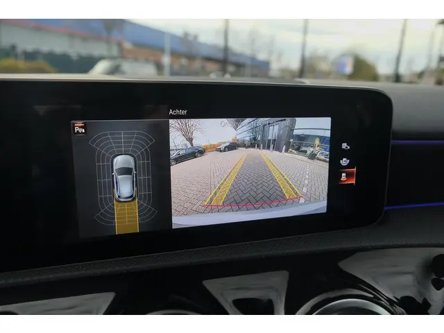 Mercedes-Benz A-Klasse A220 AMG 190pk 2019 Benzine 48