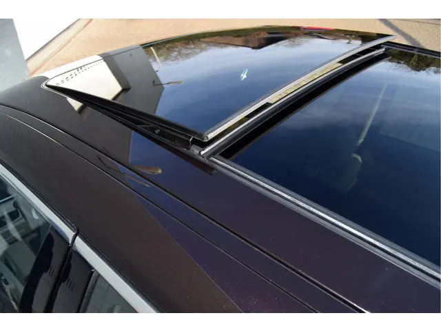 BMW 2 Serie Active Tourer 218i Essential 2015 Benzine 36