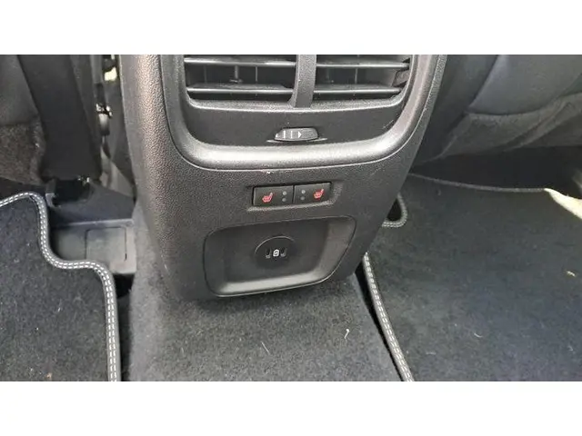 Ford Kuga 2.5 FHEV Active X 2024 Hybride Benzine 8