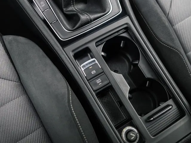 Volkswagen Golf 1.4 TSI Highline 2xR-line 2014 Benzine 39