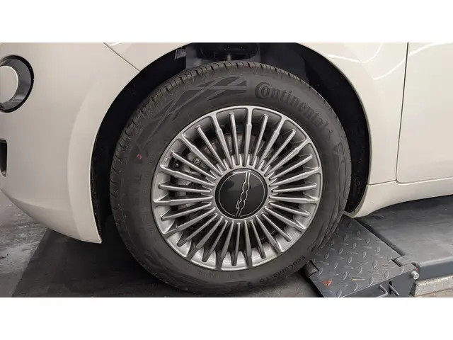 Fiat 500 Urban 42 kWh 2024 Elektrisch 8