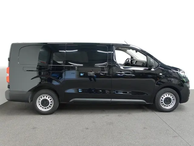 Opel Vivaro L3H1 145pk Automaat 2024 Diesel 28