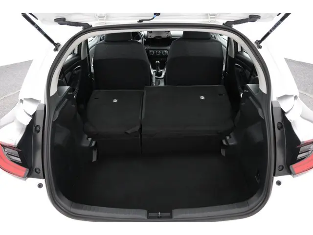 Toyota Yaris 1.5 VVT-i Dynamic 2021 Benzine 25
