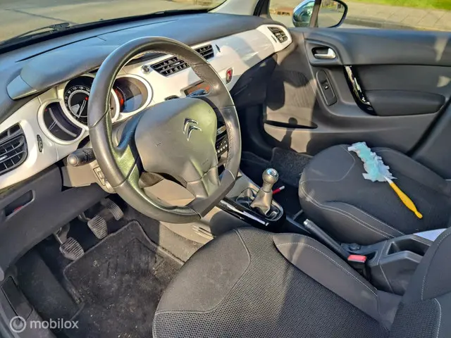 Citroën C3 1.2 VTi Tendance 2013 Benzine 9