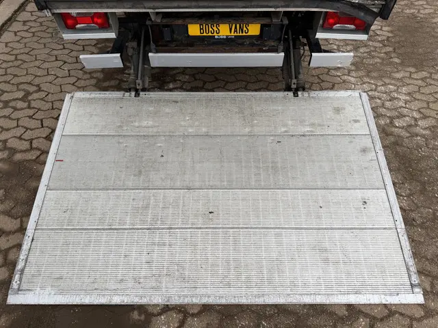 Iveco Daily 35S18 3.0 2021 Diesel 11