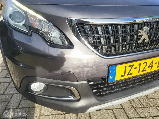 Peugeot 2008 1.2 PureTech Allure 2016 Benzine 24
