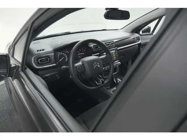 Citroën C3 PureTech 110 EAT6 Shine 2020 Benzine 2
