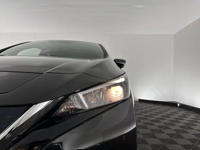 Nissan Leaf 2.ZERO EDITION 40 kWh 2018 Elektrisch 25