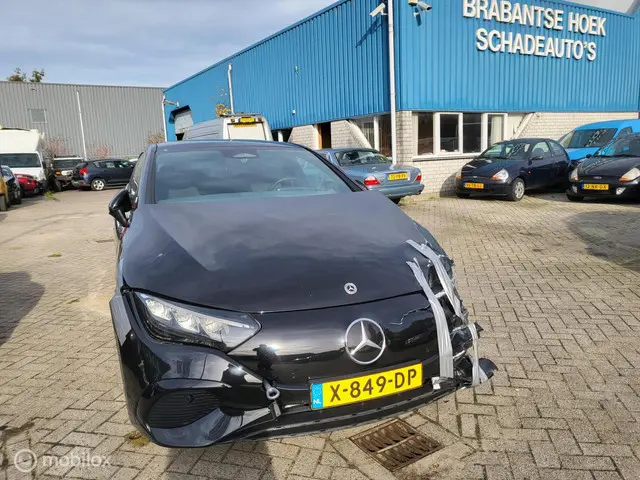 Mercedes-Benz EQE 300 AMG Line 89 kWh 2023 Elektrisch 8