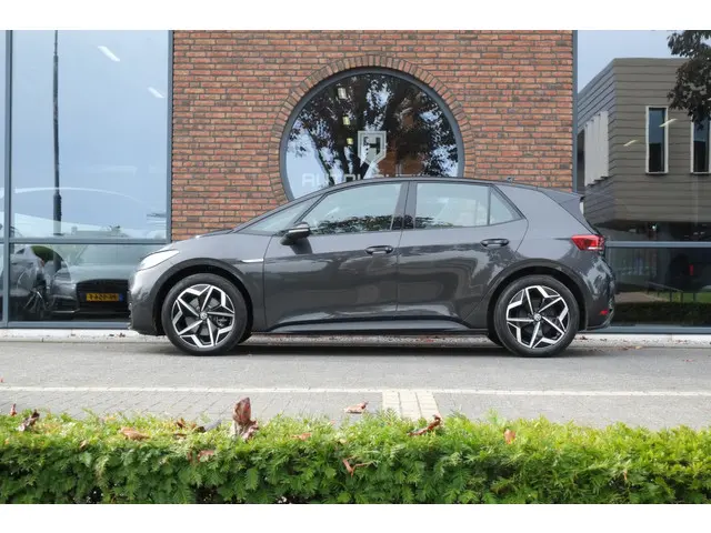 Volkswagen ID.3 Pro S 77 kWh 2023 Elektrisch 2