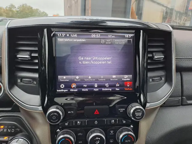 Dodge Ram 1500 5.7 V8 4x4 Crew Cab Laramie 2019 LPG/Gas 15