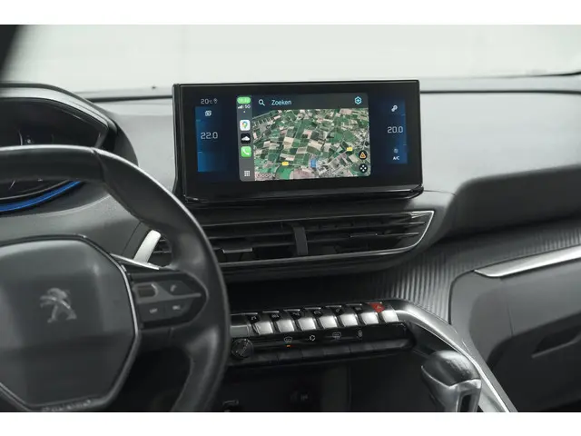 Peugeot 3008 PureTech 130 Allure 2021 Benzine 56