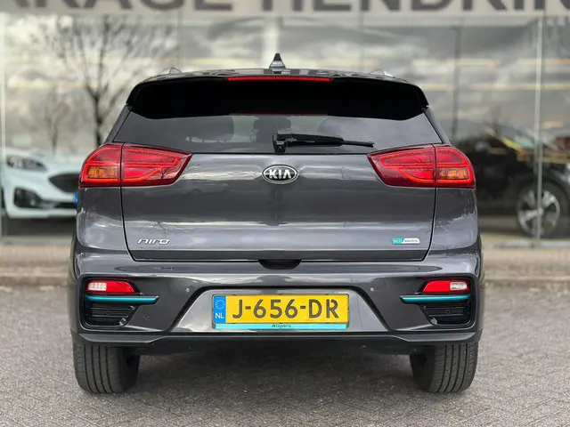 Kia e-Niro ExecutiveLine 64 kWh 2020 Elektrisch 5
