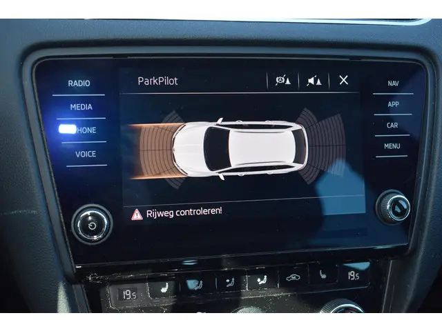 Škoda Octavia Combi 1.5 TSI Greentech Style 2018 Benzine 34