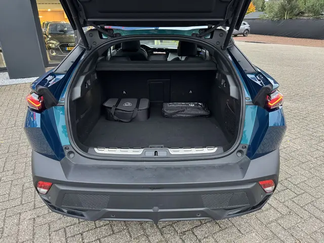 Peugeot 408 GT HYbrid 225 EAT8 2023 Hybride Benzine 5