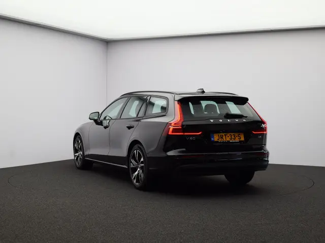 Volvo V60 B4 197PK Essential Edition 2025 Benzine 17