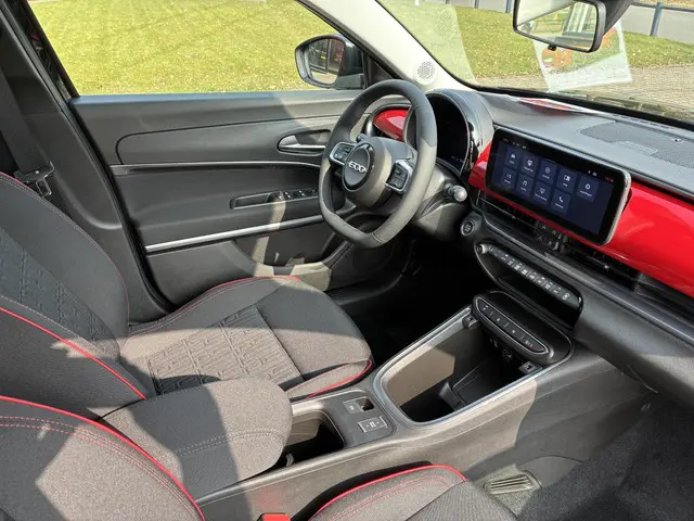 Fiat 600 600e RED 54 kWh 2025 Elektrisch 9