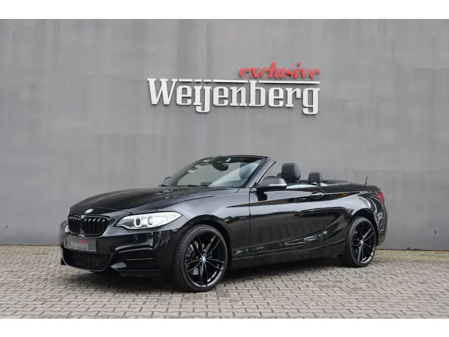 BMW 2 Serie Cabrio 220i M Sport 2015 Benzine