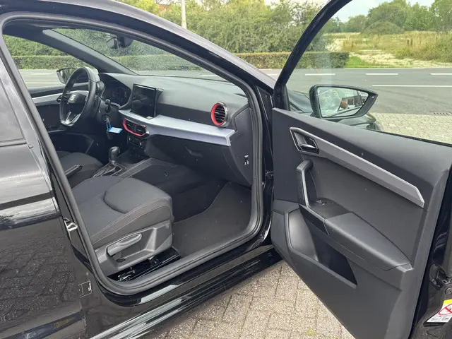 SEAT Ibiza 1.0 EcoTSI FR Plus Connect 2023 Benzine 14