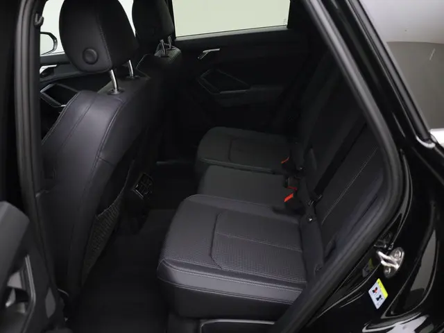Audi Q3 35 TFSI/150PK Advanced edition 2025 Benzine 19